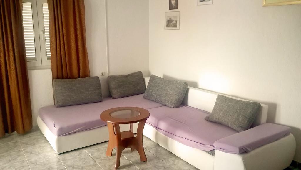 Nečujam Apartments Solta מראה חיצוני תמונה